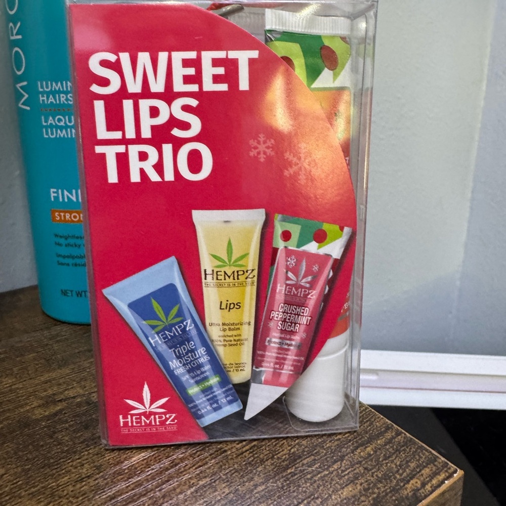 Hempz Blue and Yellow Lip Balm Trio